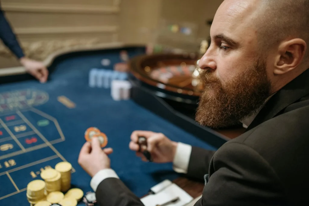 What Poker Pros and Puzzle Fans Have in Common (And Why It Matters)